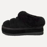 UGG レディースプラットフォームスリッパ 1146390 - 冬のブラックシープスキンスリッパ UGG レディースプラットフォームスリッパ 1146390 ブラックのシープスキン裏地付き