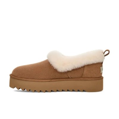 UGG レディース プラットフォームモカシン 1166733 - 冬の快適さを提供するチェスナットシープスキン折り返しカラー付き