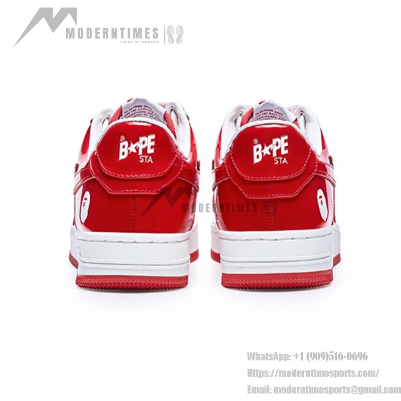 BAPE STA レッド&ホワイトレザースニーカー 1I70-191-022-RED レッド&ホワイトの光沢レザーデザインのBAPE STAスニーカー、スターのロゴ付き