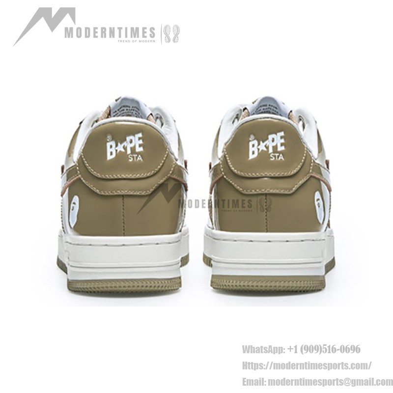 BAPE STA ベージュ&ホワイトパテントレザースニーカー 1I70-191-022-BEIGE BAPE STA ベージュ&ホワイトパテントレザースニーカー、スターのロゴ付き