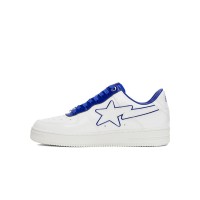 BAPE STA ホワイト＆ネイビーブルースニーカー 001FWJ302017I-NVY｜アイコニックなストリートウェアの定番