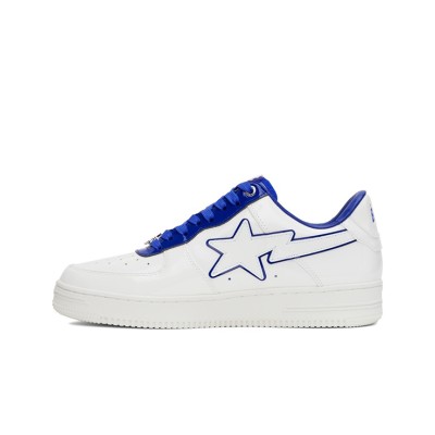 BAPE STA ホワイト＆ネイビーブルースニーカー 001FWJ302017I-NVY｜アイコニックなストリートウェアの定番