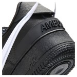 AMBUSH x Nike Air Force 1 Low ブラック DV3464-001 – アイコニックなブラックスニーカー AMBUSH x Nike Air Force 1 Low ブラックスニーカー DV3464-001、オーバーサイズのスウッシュロゴ付き