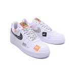 Nike Air Force 1 Low AR7719-100 - 大胆なJust Do Itホワイトエディション Nike Air Force 1 Low AR7719-100 - Just Do Itグラフィックが特徴のホワイトスニーカー
