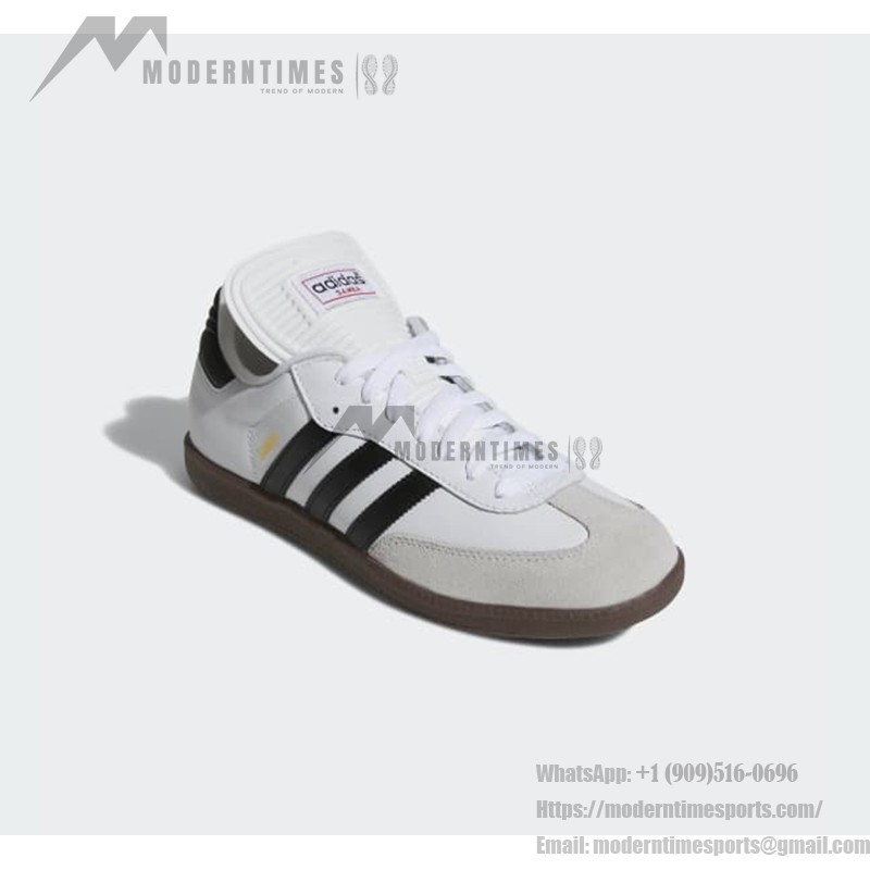 Adidas Samba Classic 772109 – レトロホワイトスニーカー ブラックストライプ付き Adidas Samba Classic 772109 ハイトップホワイトスニーカー ブラックストライプとガムソール付き
