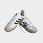 Adidas Samba Decon IF0642 - ホワイトレザースニーカー Adidas Samba Decon IF0642 ホワイトレザースニーカー ブラックストライプ ガムソール