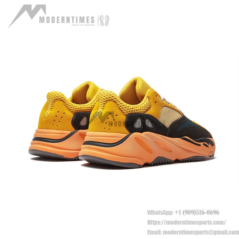 アディダス Yeezy Boost 700 Sun GZ6984 - 大胆で快適なスニーカー アディダス Yeezy Boost 700 Sun GZ6984 - 鮮やかなイエロースニーカーと快適なクッション性