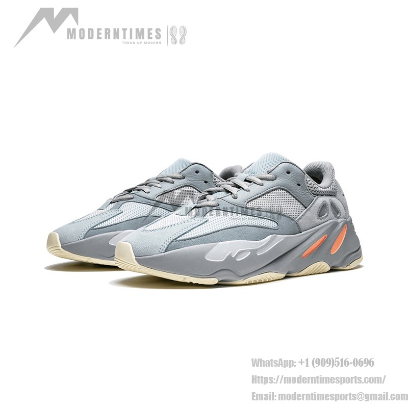 アディダス Yeezy Boost 700 Inertia EG7597 - スタイリッシュなグレーとブルーのスニーカー アディダス Yeezy Boost 700 Inertia EG7597 - グレーとブルーのスニーカーと快適なクッション性