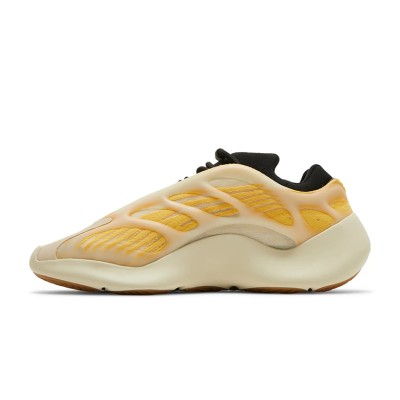 アディダス Yeezy 700 V3 Safflower G54853 - 鮮やかな黄色のデザインと快適なストリートスニーカー