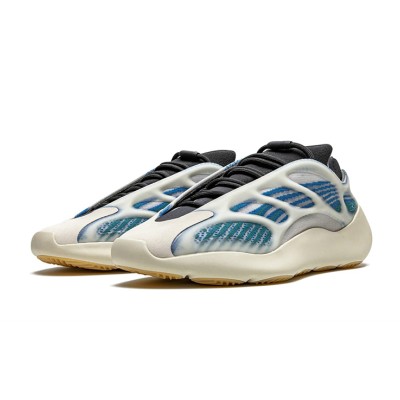 アディダス Yeezy 700 V3 Kyanite GY0260 - 光沢デザインと快適な履き心地のトレンドスニーカー