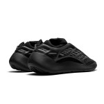 Adidas Yeezy 700 V3 Alvah H67799 - Sleek and Futuristic Streetwear Sneaker Adidas Yeezy 700 V3 Alvah H67799 - Futuristic All-Black Design and Lightweight Comfort