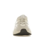Adidas Yeezy Boost 700 Analog EG7596 - Stylish and Comfortable Sneaker Adidas Yeezy Boost 700 Analog EG7596 - Clean Beige Design with Comfortable Cushioning