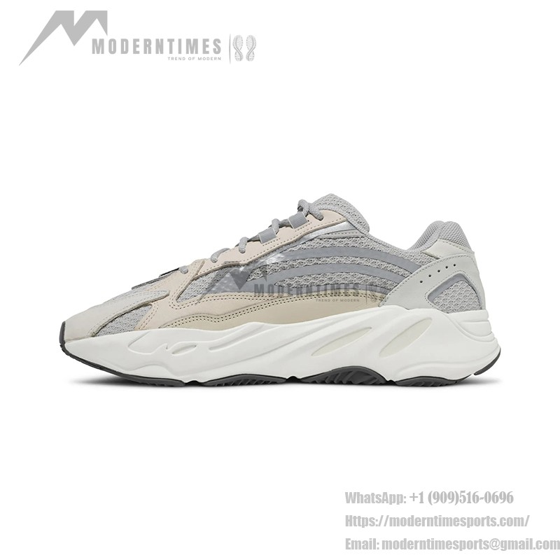 アディダス Yeezy Boost 700 V2 Cream GY7924 - スタイリッシュで快適なスニーカー アディダス Yeezy Boost 700 V2 Cream GY7924 - 洗練されたクリームスニーカーと快適なクッション性