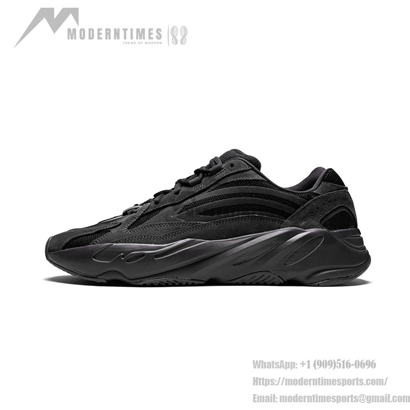 アディダス イージーブースト 700 V2 "ヴァンタ" FU6684 - スリークなブラックデザインとBoost快適性 アディダス イージーブースト 700 V2 "ヴァンタ" FU6684 - Boost技術搭載のオールブラックスニーカー