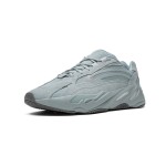Adidas Yeezy Boost 700 V2 Hospital Blue FV8424 - 快適なブルースニーカー Adidas Yeezy Boost 700 V2 Hospital Blue FV8424 - ソフトブルーカラーのスニーカー