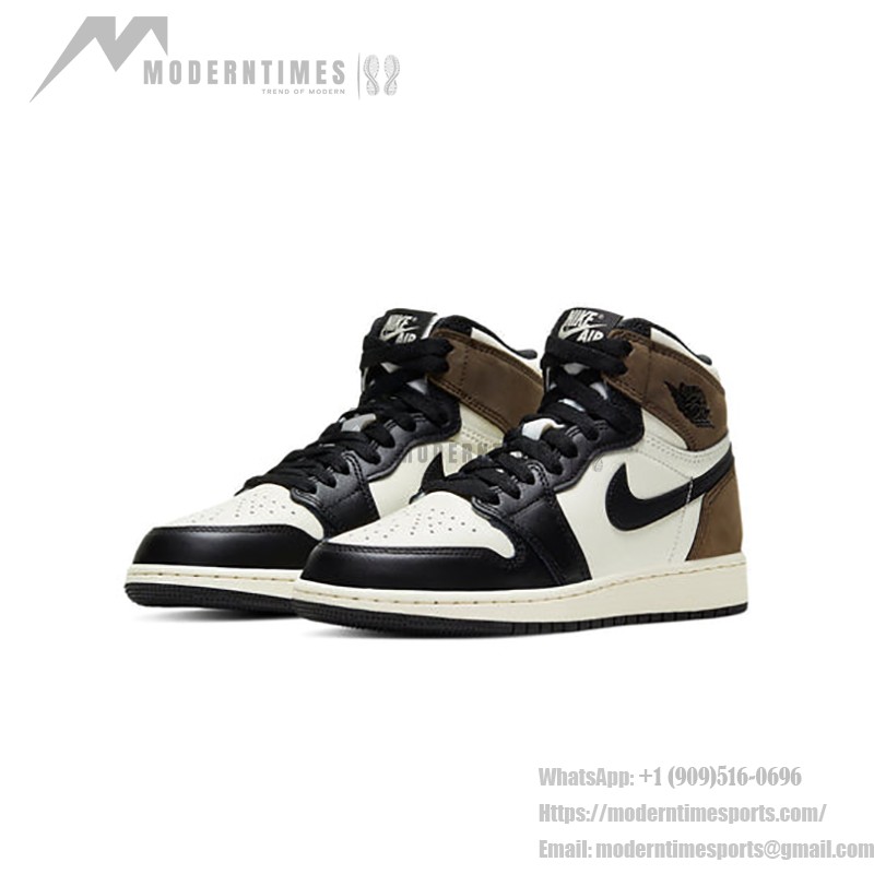 AJ1 Nike Air Jordan 1 Retro High OG GS Dark Mocha AJ1 Nike Air Jordan 1 Retro High OG GS Dark Mocha 上部ビュー