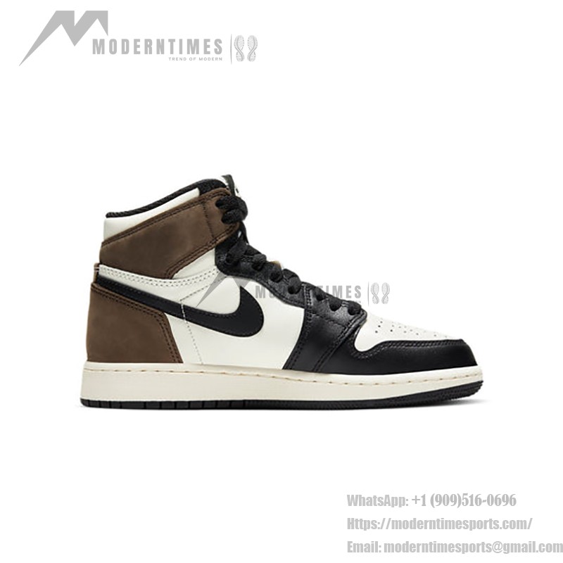 AJ1 Nike Air Jordan 1 Retro High OG GS Dark Mocha AJ1 Nike Air Jordan 1 Retro High OG GS Dark Mocha 上部ビュー