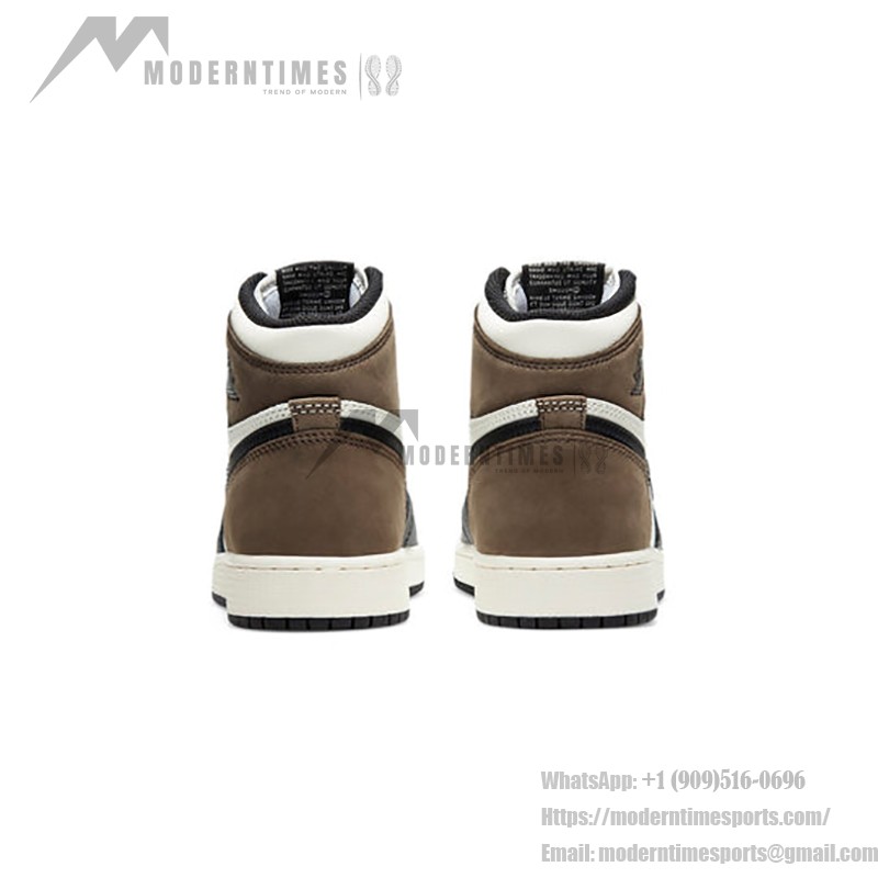 AJ1 Nike Air Jordan 1 Retro High OG GS Dark Mocha AJ1 Nike Air Jordan 1 Retro High OG GS Dark Mocha 上部ビュー