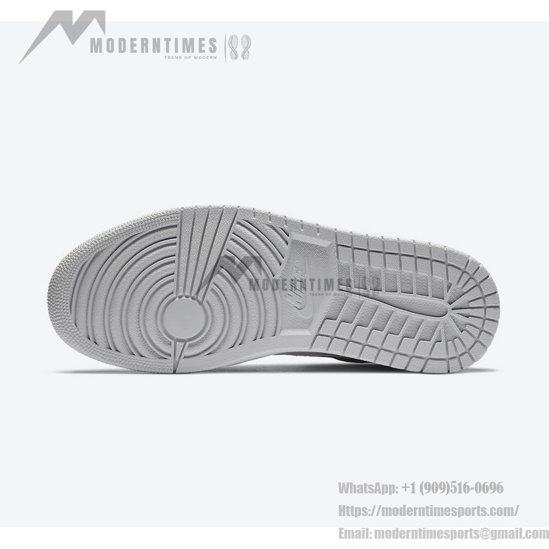 Air Jordan 1 High OG "Japan Metallic Silver" 限定版 Air Jordan 1 High OG "Japan Metallic Silver" DA0382-029 限定版スニーカー