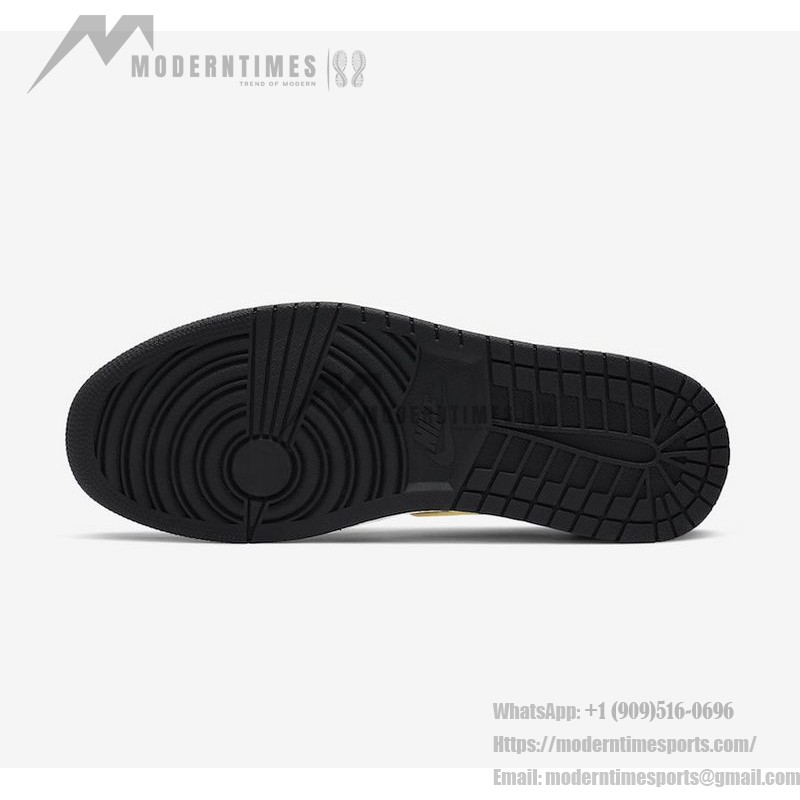 Air Jordan 1 Low CJ9216-051 - Sleek Black Low-Top Sneaker Air Jordan 1 Low CJ9216-051 - Sleek Black Low-Top Sneaker with Grey & White Accents
