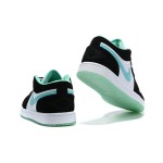 Air Jordan 1 Low CQ9828-131 ホワイト/ブラック クラシックスニーカー Air Jordan 1 Low CQ9828-131 ホワイト/ブラック スニーカー ローカットデザイン