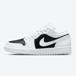 Air Jordan 1 Low 'Panda' DC0774-100 Air Jordan 1 Low 'Panda' DC0774-100 - ブラックとホワイトのスニーカー