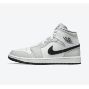 Air Jordan 1 Mid BQ6472 -015 Sleek Black and White Colorway - Versatile & Stylish Basketball Sneakers
