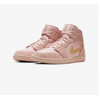 Air Jordan 1 Mid レッドとホワイトの配色 スタイリッシュなハイパフォーマンスバスケットボールスニーカー 852542-600 - クラシックなデザインと快適さの完璧な融合