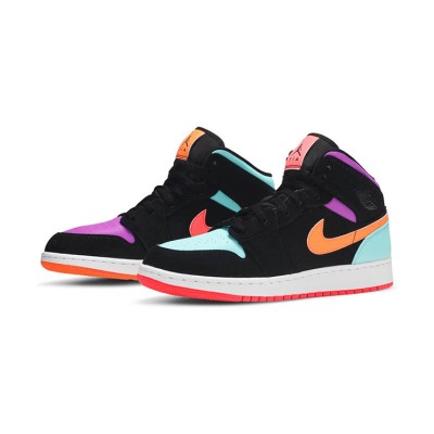 ir Jordan 1 Mid グレーと黒の配色 スタイリッシュなクラシックバスケットボールスニーカー 554725-083 - モダンデザインと快適さの融合