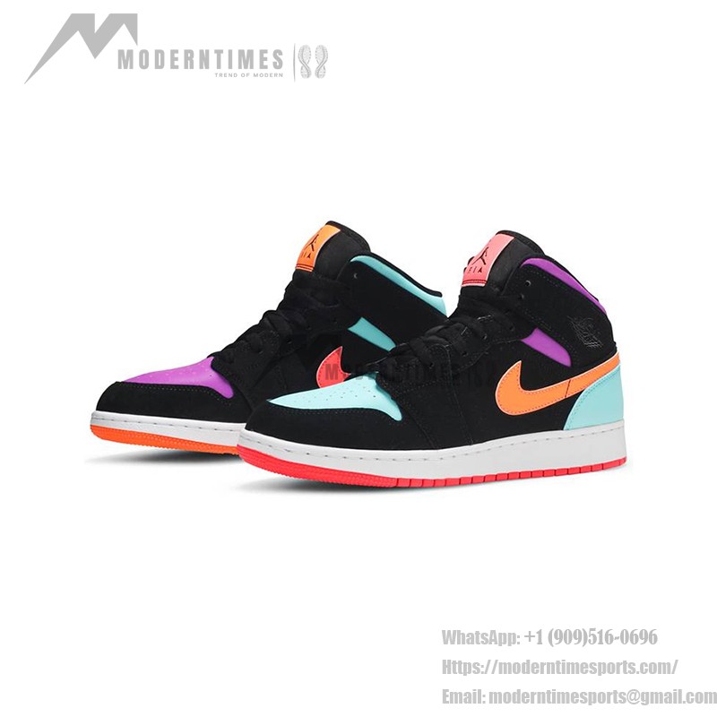 Air Jordan 1 Mid グレーと黒のスニーカー グレーと黒の配色のAir Jordan 1 Mid - スタイリッシュなクラシックバスケットボールスニーカー