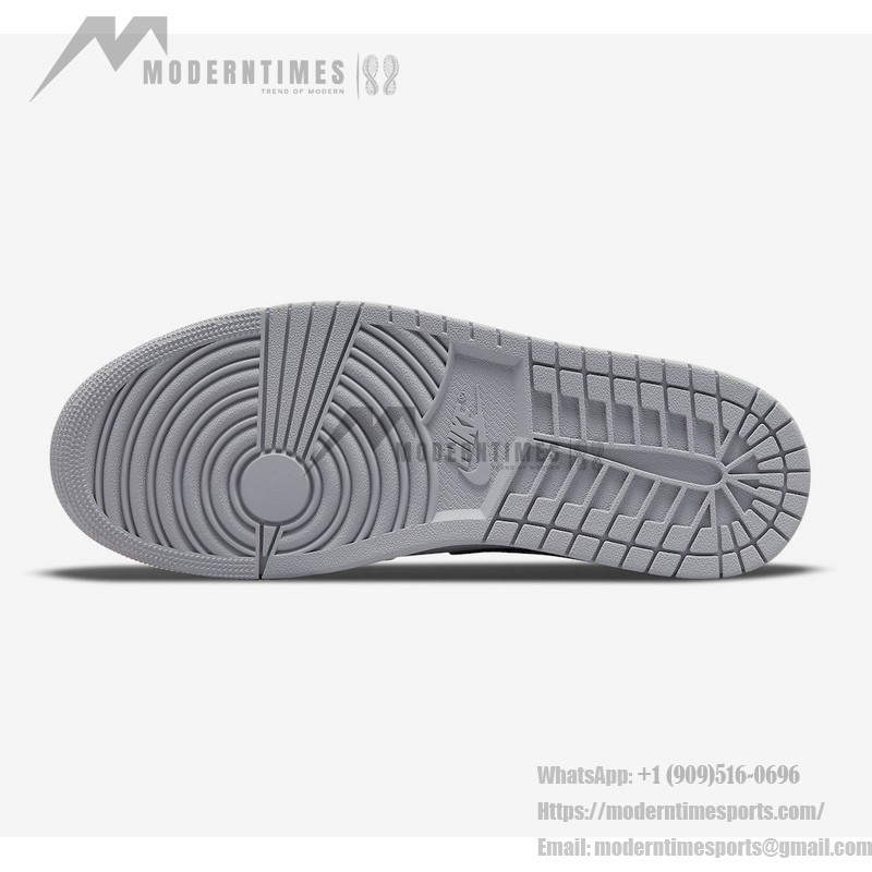 Air Jordan 1 Mid “Light Smoke Grey” 554724-078 – Stylish Light Grey High-Top Sneakers Air Jordan 1 Mid “Light Smoke Grey” 554724-078 High-Top Sneakers
