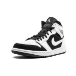 Air Jordan 1 Mid ホワイト ブラック 554724-113 Air Jordan 1 Mid ホワイト ブラック 554724-113