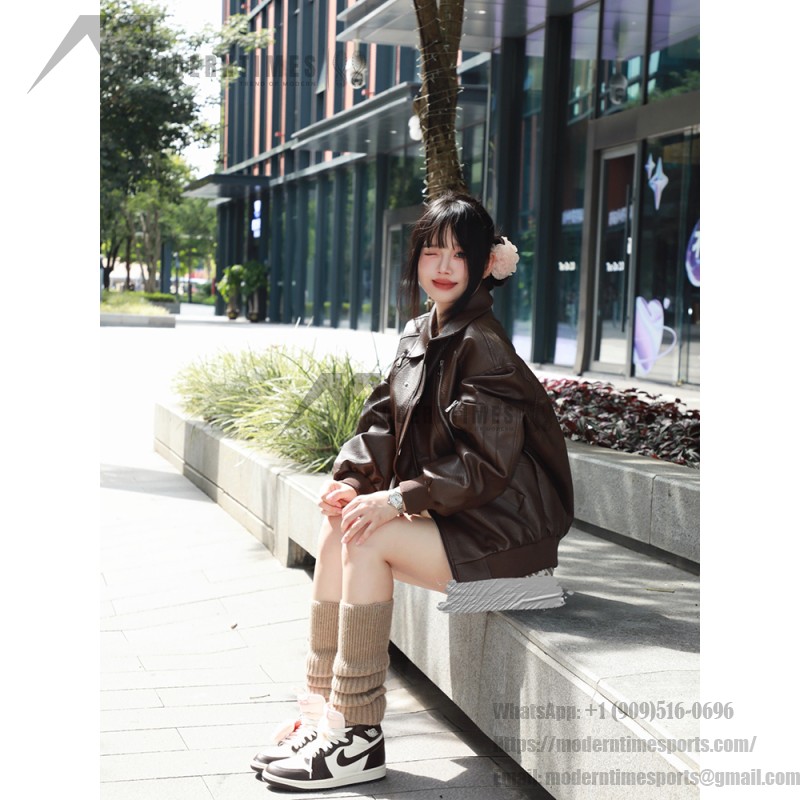 Air Jordan 1 Retro High OG White and Gold Women's Shoes - Side Profile View