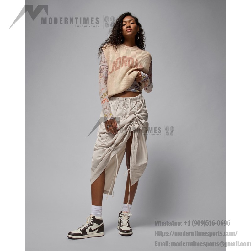 Air Jordan 1 Retro High OG White and Gold Women's Shoes - Side Profile View