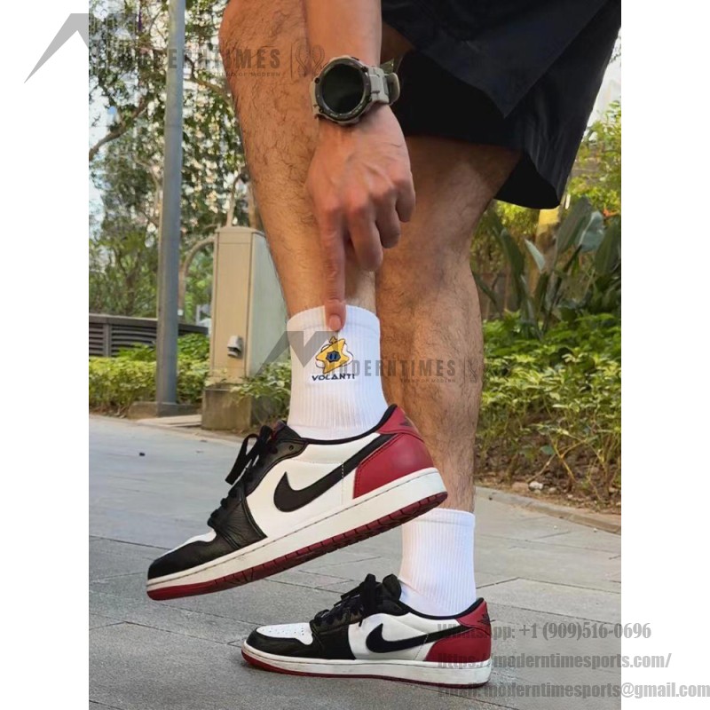 Air Jordan 1 Retro Low OG Black Toe Men's Shoes Side View