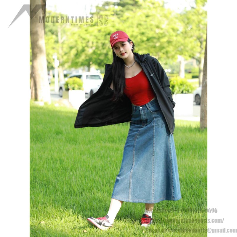 Air Jordan 1 Retro Low OG Black Toe Men's Shoes Side View