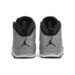Air Jordan 10 Retro “Cement” 310805-062 クラシックバスケットボールスニーカー Air Jordan 10 Retro “Cement” 310805-062 - セメントグレーのスプラッシュデザイン