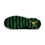 Air Jordan 10 Retro (Big Kids) 310806-137 クラシックバスケットボールスニーカー Air Jordan 10 Retro (Big Kids) 310806-137 - ホワイト、ブラック&グリーンデザイン