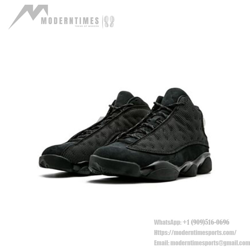 Air Jordan 13 Retro "Black Cat" 414571-011 - パンサーのエレガンスから着想を得たデザイン Air Jordan 13 Retro "Black Cat" 414571-011 - マットブラックのスエードとメッシュスニーカー