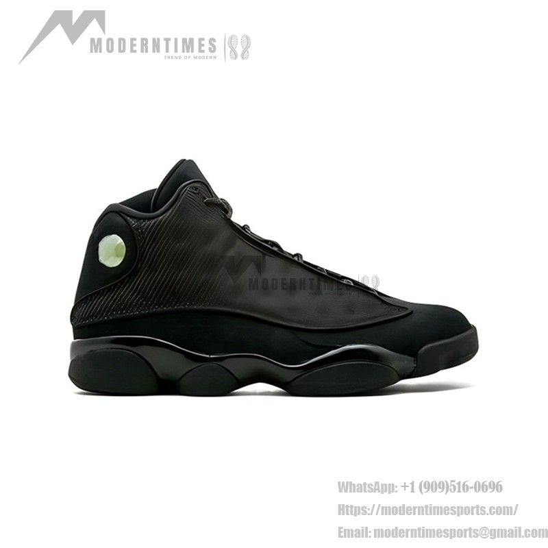 Air Jordan 13 Retro "Black Cat" 414571-011 - パンサーのエレガンスから着想を得たデザイン Air Jordan 13 Retro "Black Cat" 414571-011 - マットブラックのスエードとメッシュスニーカー