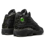 Air Jordan 13 Retro "Black Metallic Gold" DC9443-007 - 高級感あふれるブラック&ゴールドデザイン Air Jordan 13 Retro "Black Metallic Gold" DC9443-007 - ブラックレザーとゴールドアクセントのスニーカー