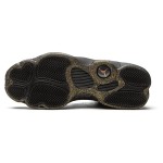 Air Jordan 13 Retro "Black Metallic Gold" DC9443-007 - 高級感あふれるブラック&ゴールドデザイン Air Jordan 13 Retro "Black Metallic Gold" DC9443-007 - ブラックレザーとゴールドアクセントのスニーカー