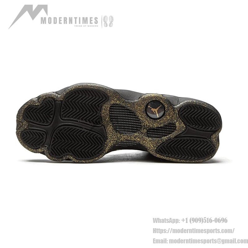 Air Jordan 13 Retro "Black Metallic Gold" DC9443-007 - 高級感あふれるブラック&ゴールドデザイン Air Jordan 13 Retro "Black Metallic Gold" DC9443-007 - ブラックレザーとゴールドアクセントのスニーカー