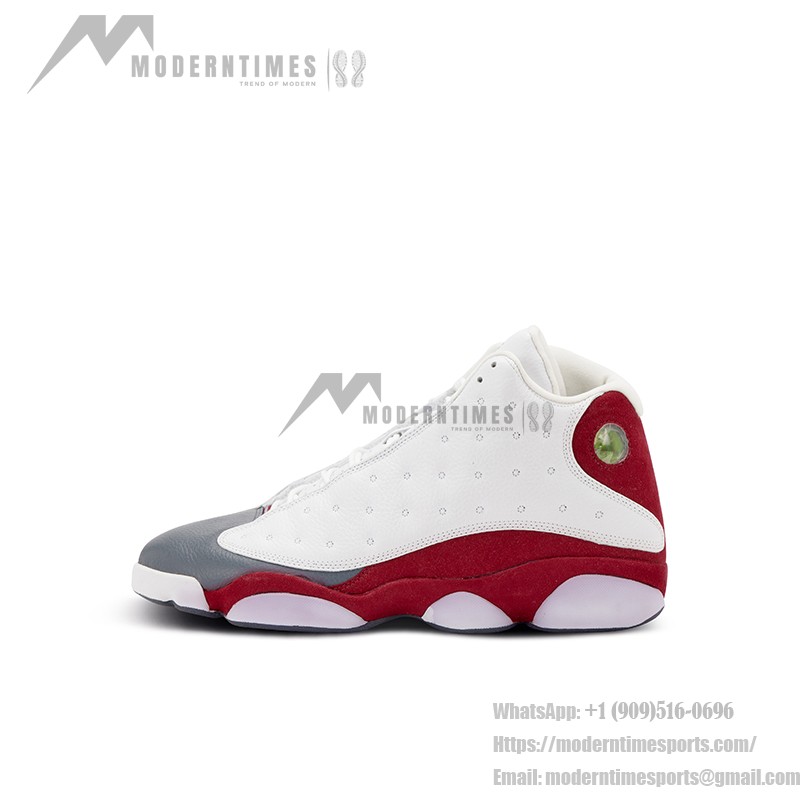 Air Jordan 13 Retro "Grey Toe" 414571-126 - アイコニックなレッド、ホワイト、グレーデザイン Air Jordan 13 Retro "Grey Toe" 414571-126 - ホワイトレザー、レッドスエード、グレートゥのデザイン