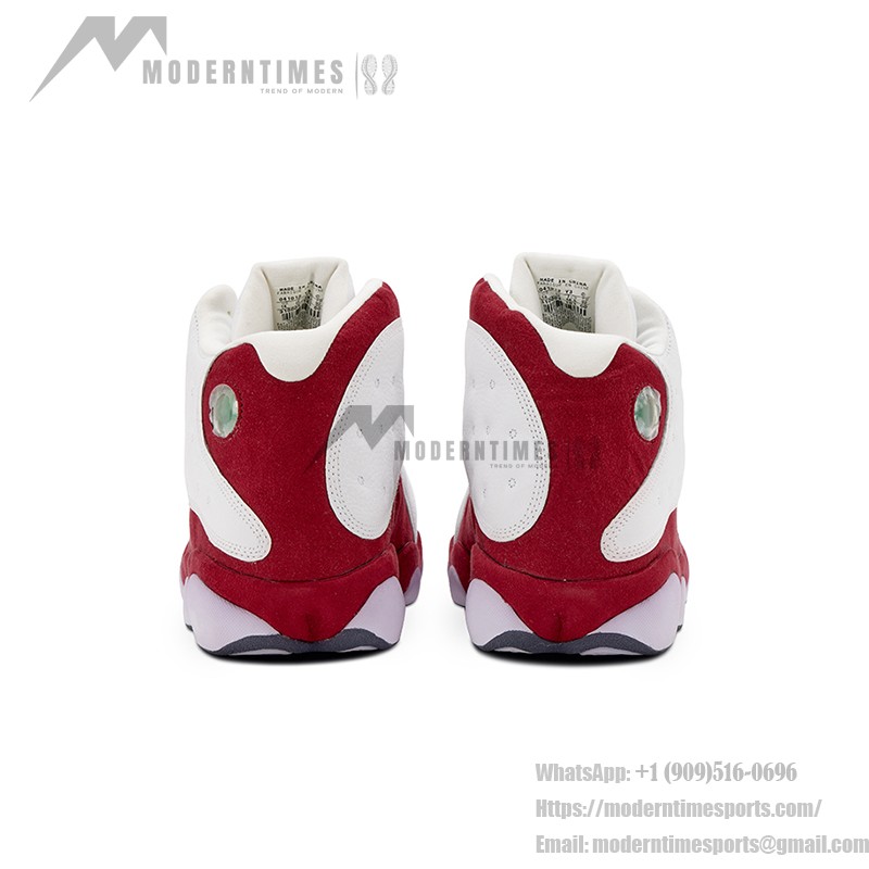 Air Jordan 13 Retro "Grey Toe" 414571-126 - アイコニックなレッド、ホワイト、グレーデザイン Air Jordan 13 Retro "Grey Toe" 414571-126 - ホワイトレザー、レッドスエード、グレートゥのデザイン