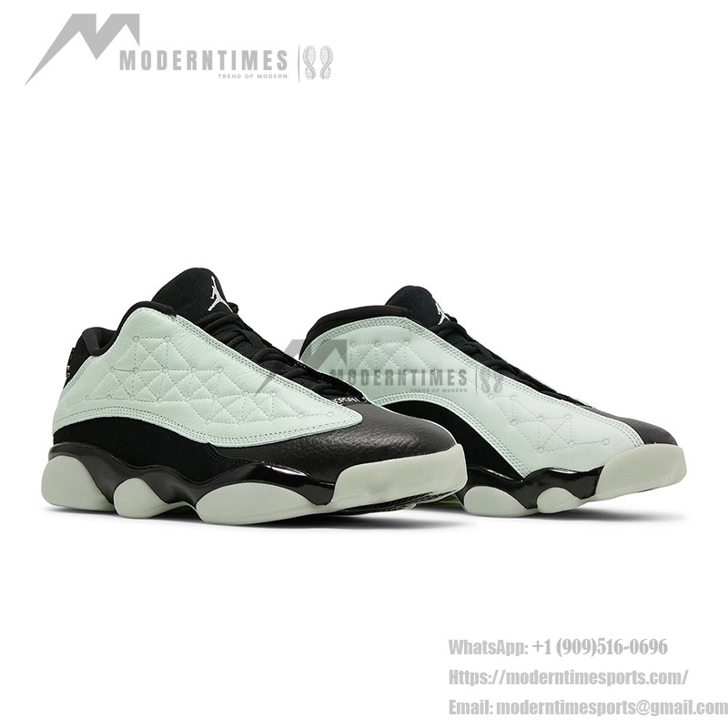 Air Jordan 13 Retro Low "Singles' Day" DM0803-300 Air Jordan 13 Retro Low "Singles' Day" DM0803-300 - ミントグリーンとブラックのスニーカー
