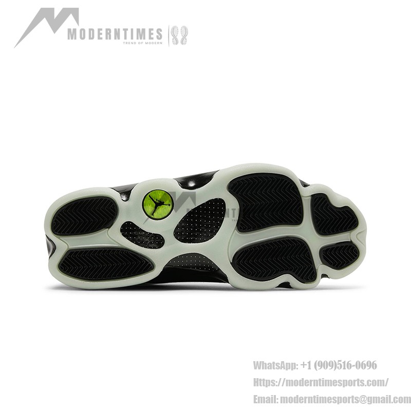 Air Jordan 13 Retro Low "Singles' Day" DM0803-300 Air Jordan 13 Retro Low "Singles' Day" DM0803-300 - ミントグリーンとブラックのスニーカー