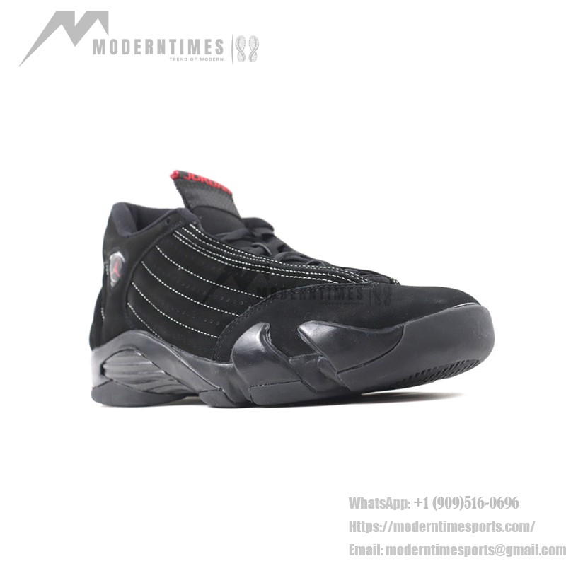 Air Jordan 14 Retro アイコニックなフェラーリインスパイアデザイン Air Jordan 14 Retro - ブラックとレッドのフェラーリインスパイアスニーカー