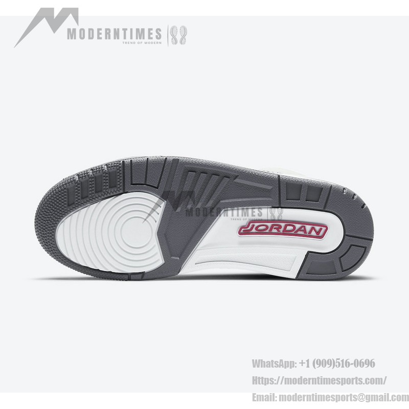 Air Jordan 3 "Cool Grey" 限定版スニーカー サイドビューのAir Jordan 3 "Cool Grey" CT8532-012 スニーカー