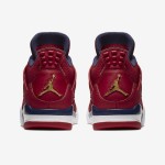 エアジョーダン 4 "FIBA ジムレッド" CI1184-617 - 鮮やかなレッドデザイン エアジョーダン 4 "FIBA ジムレッド" CI1184-617 スニーカーのレッド、ネイビーブルー、ホワイトのサイドビュー